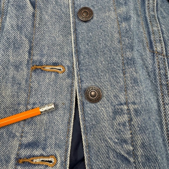 Levi's Denim Trucker Jacket Womens Plus 1X Blue Sherpa Quilted Button Front Chic - Picture 16 of 16